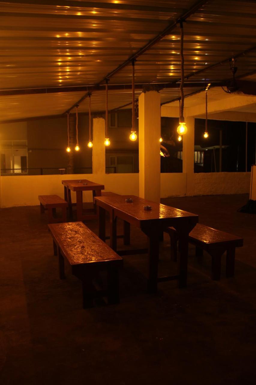 Aerostel - Backpacker'S Hostel In Goa 칼랑굿 외부 사진