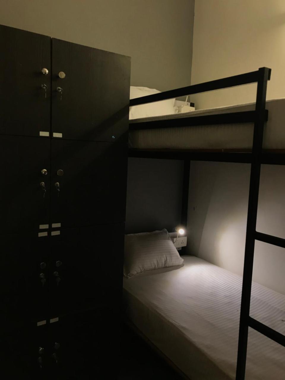 Aerostel - Backpacker'S Hostel In Goa 칼랑굿 외부 사진